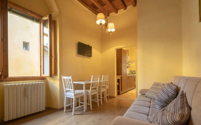 Romantic Pitti by Mmega