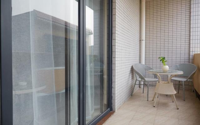 Ivy International Apartment