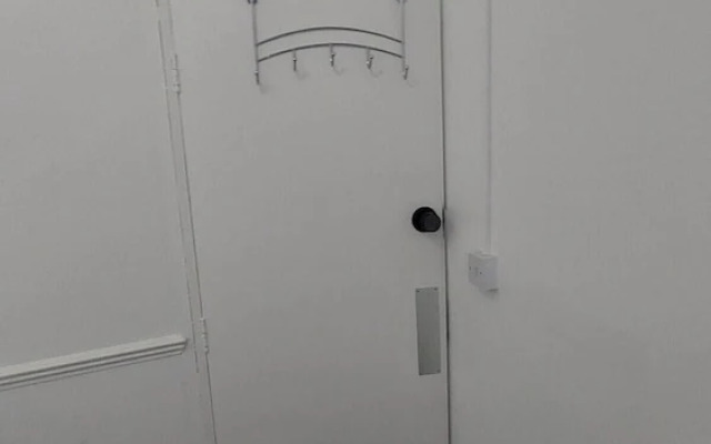 Private Rooms for 7 People With Bathroom