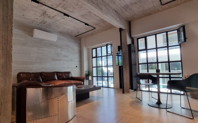 A Nyc Loft Design Studio Apt In Kolonaki