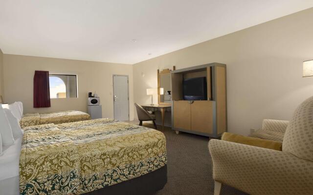 Travelodge by Wyndham Clovis