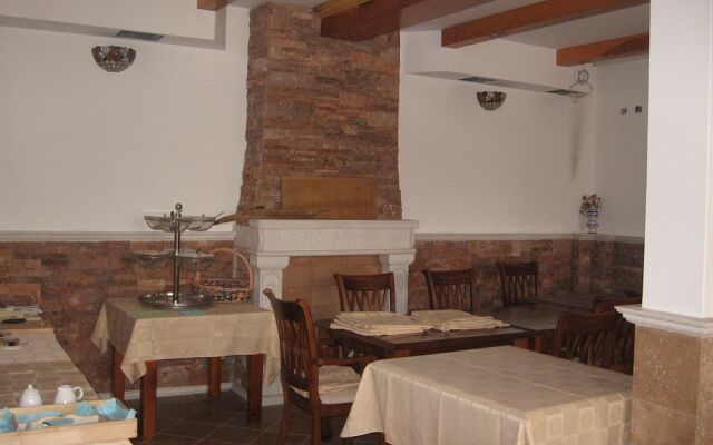 Levantin Inn