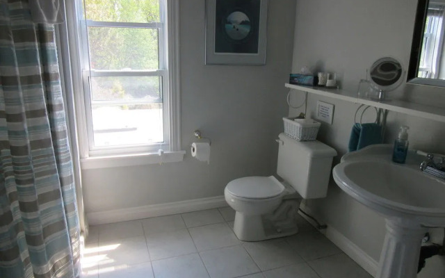 Carbonnel Bed & Breakfast