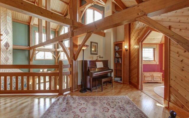 Sacred Clay Inn
