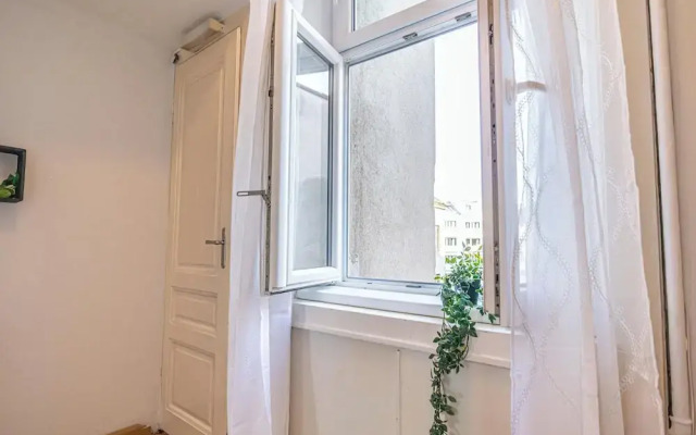 Comfy 2BR Apt Long Stay Matzleinsdorfer