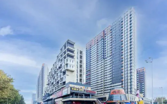 Mountain Bamboo Inn (Linyi Huqiang Commercial Street Store)
