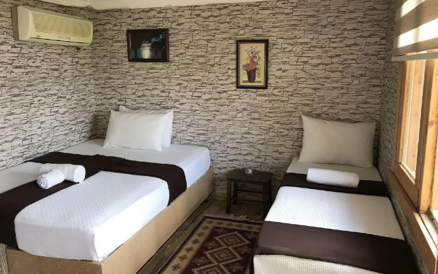 Ayanya Beach & Bistro Bungalows