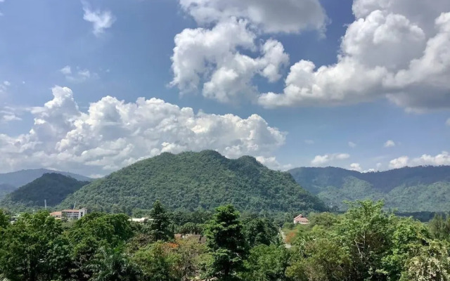 Mandarin Golden Valley Hotel & Spa