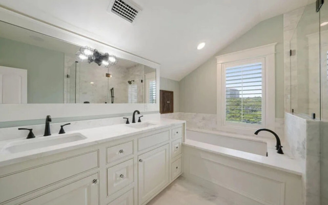 Bourbon Sea by Five Star Properties