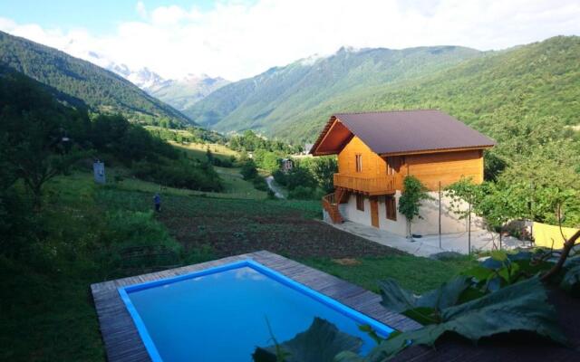 Guesthouse Dolra Svaneti