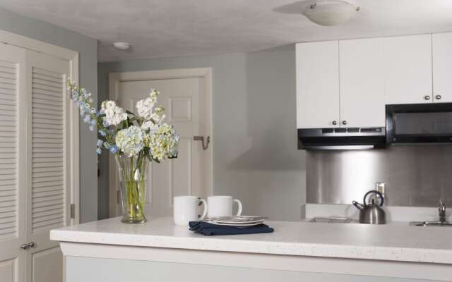 Chatham Seafarer Inn