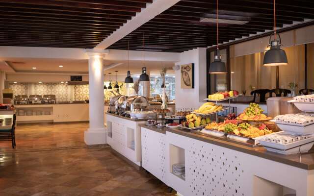 Buenaventura Grand Hotel & Great Moments - All Inclusive