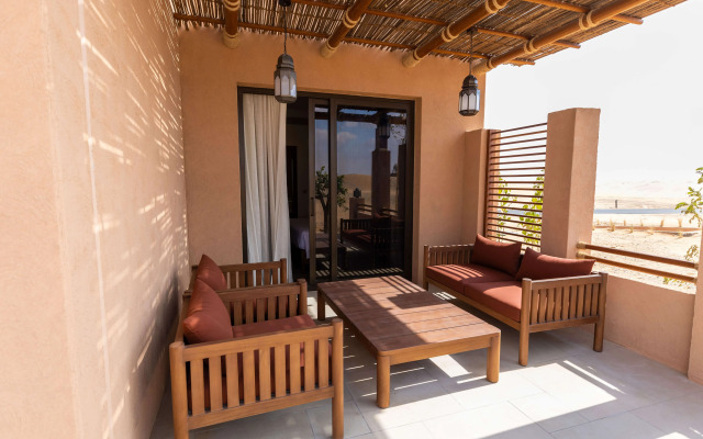 Bab Al Nojoum Bateen Liwa Resort