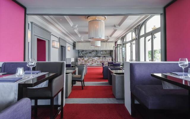 Le Palace De Menthon 