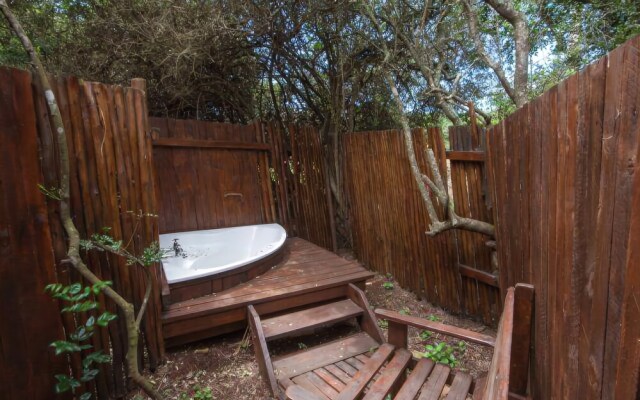 Woodlands Cottages & Camping