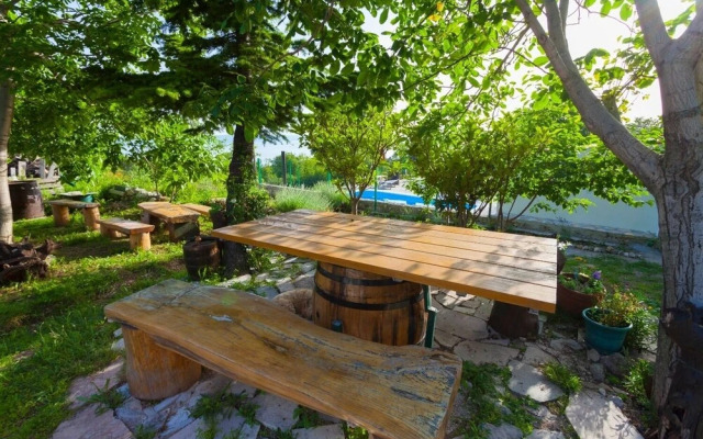 Tonci - Comfortable & Surrounded by Nature - H