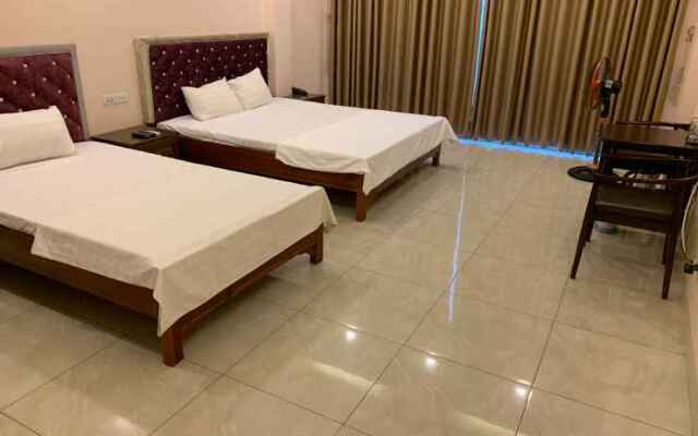 New World Hotel