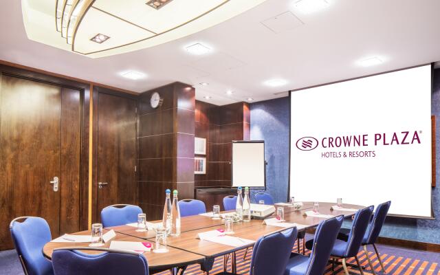 Crowne Plaza London - Gatwick Airport