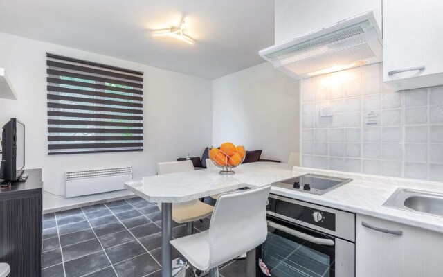 Beautiful Home in Smokvica With Wifi and 6 Bedrooms