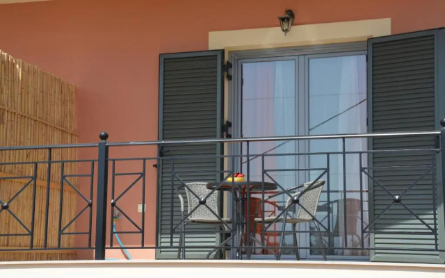 Lotus Sea View Studio Apartment 2