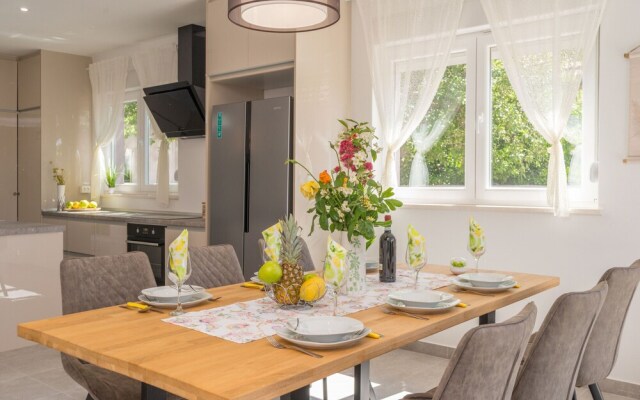 Villa Summer House