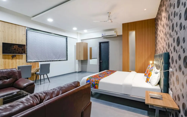 Fabhotel Arc Palace