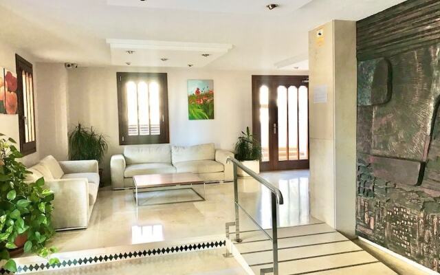 Torre Valencia Blueline