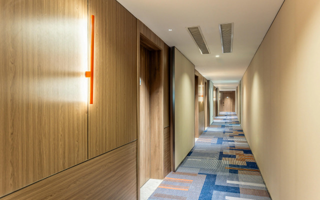 Holiday Inn Express Taizhou City Center by IHG