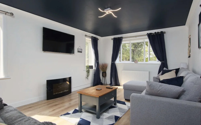 Homebird Property - Wilfrid House