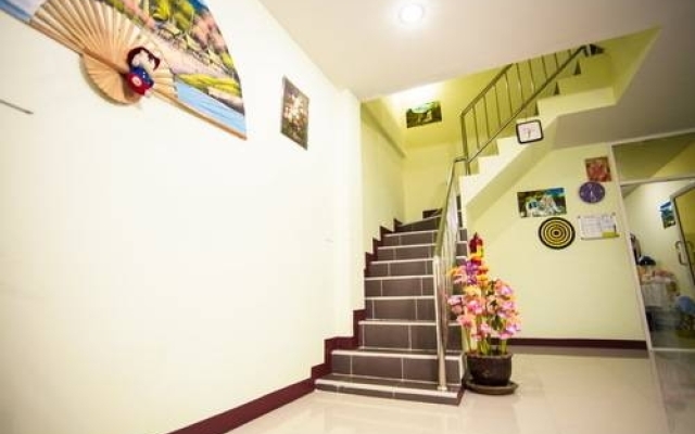 Baan Prasert Guesthouse