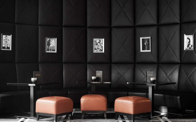 Roomers Berlin Steinplatz, Autograph Collection