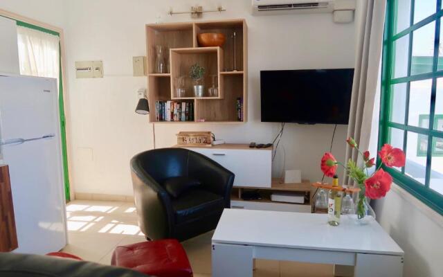 Apartment Los Zafiros in Puerto del Carmen Aircond & Wifi & Dishwasher