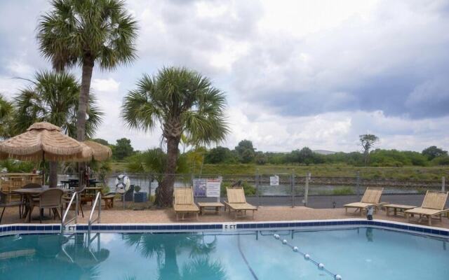 Kon Tiki Inn