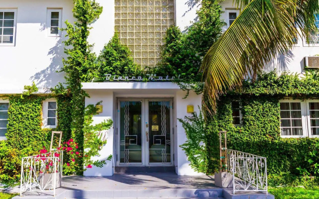 Travelodge by Wyndham Miami Biscayne Bay