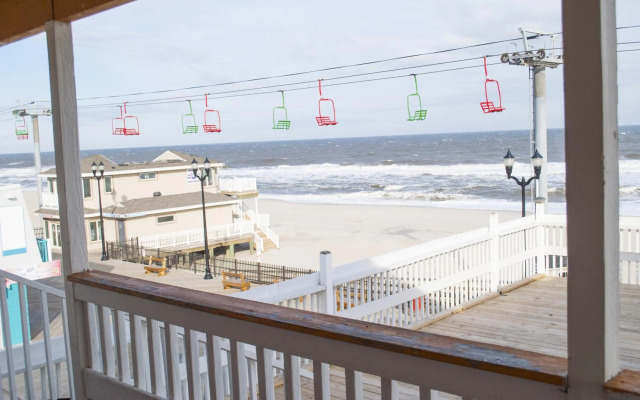 Boardwalk Hotel Charlee & Beach House Rentals