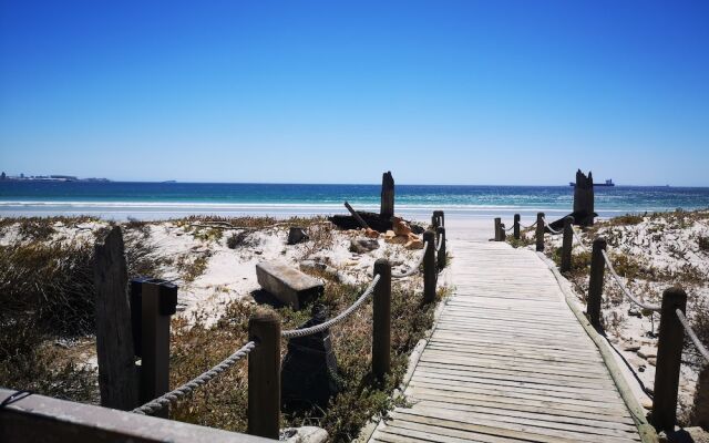 Family Cape Town Beachfront Apartment