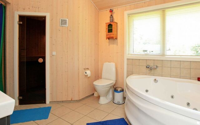 7 Person Holiday Home in Vejby-by Traum