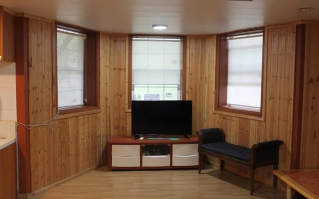 Youngwol Sky Pension Camping