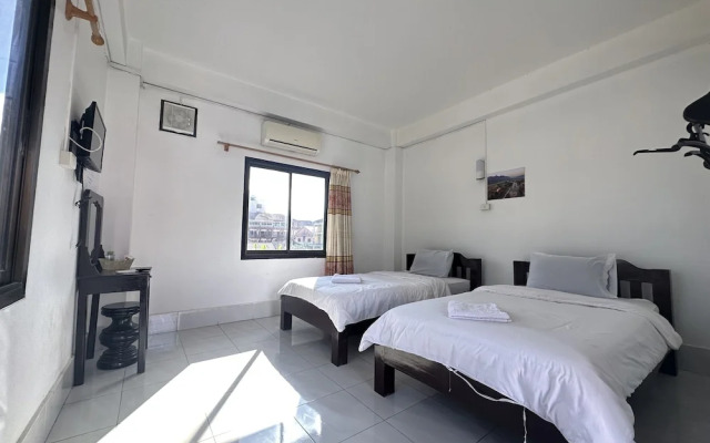 VangVieng Santara Hotel