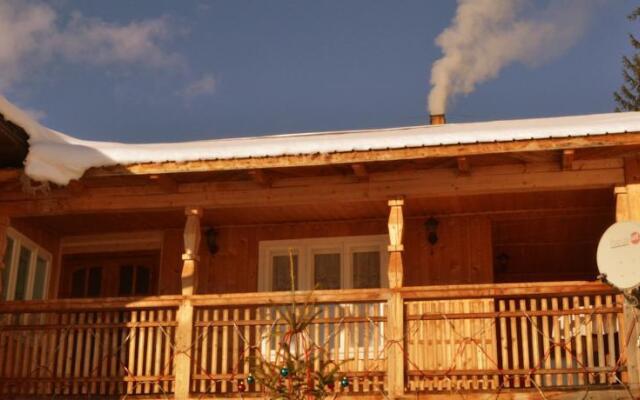 Pensiunea Agroturistica Casa Coliniţa