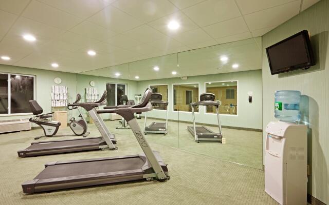 Holiday Inn Express & Suites Meriden by IHG
