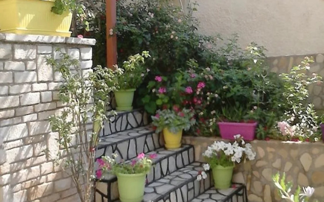 Smaragda Hotel