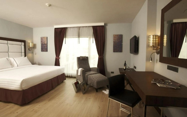 Sukhumvit Suites Hotel