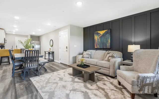 Earl Grey Escape - Chic 3 Bdr!