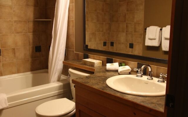 Timberline Lodges by Fernie Lodging Company