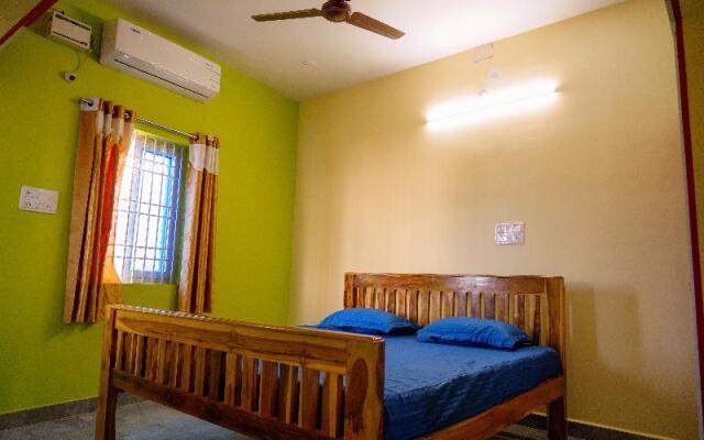 Sri Sakthi Residence