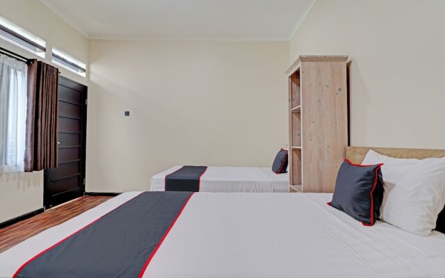 Capital O 92705 Lea Residence Dago Syariah