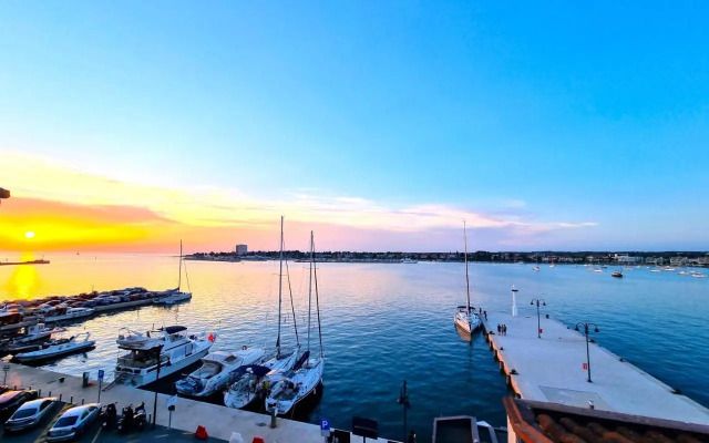 Umag apartment center seafront seaview old town 2