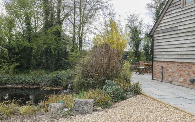 The Courtyard - Hilltop Barn