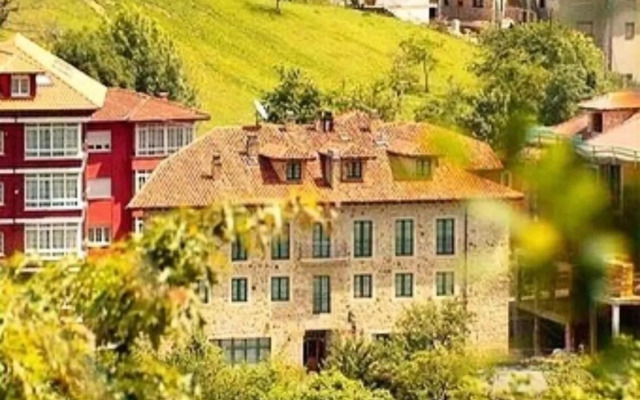Hotel-Apartamentos Villa de Cabrales